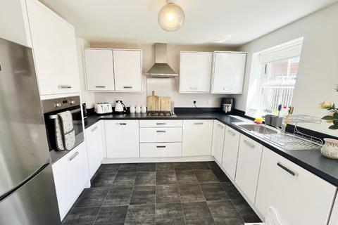 3 bedroom end of terrace house for sale, Ormesby Way, Spennymoor