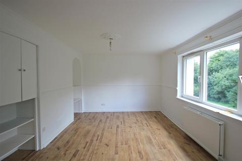 2 bedroom flat to rent, Friars Croft, Kirkintilloch, Glasgow