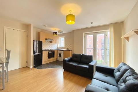 3 bedroom apartment to rent, City Link, Hessel Street, Salford