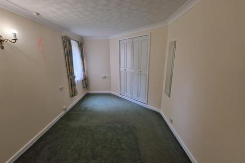 1 bedroom apartment for sale, Edge Lane, Manchester M21