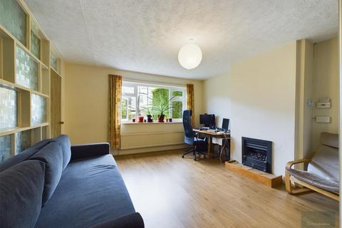 3 bedroom detached bungalow to rent, Sommerville Road South, Bristol BS6