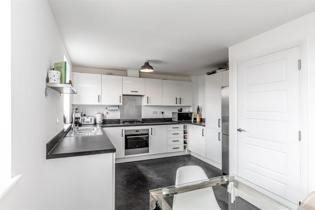 Long Leaze Road, Patchway Kitchen 3.jpg