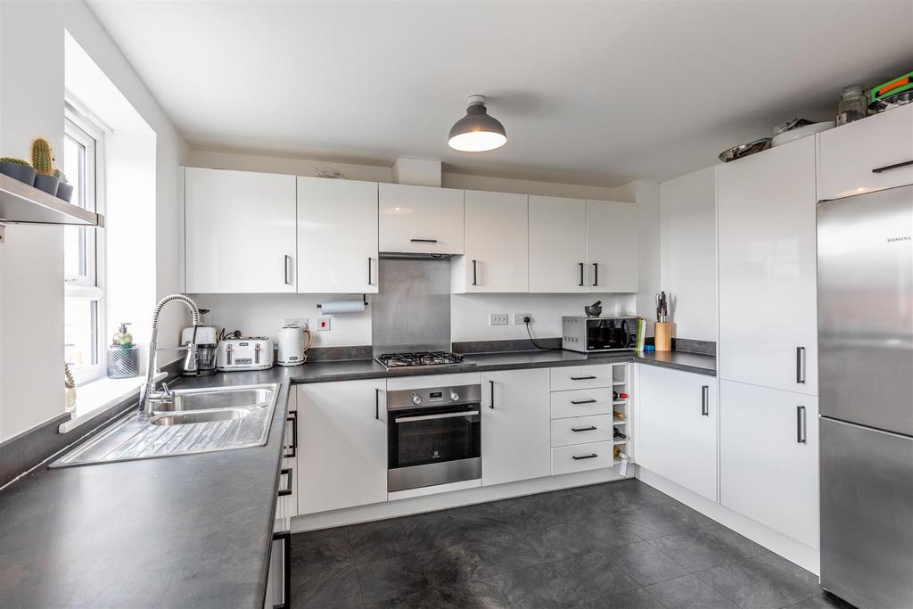 Long Leaze Road, Patchway Kitchen 2.jpg
