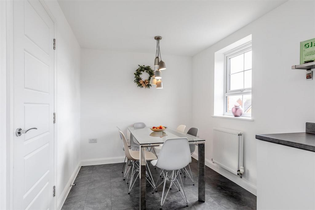 Long Leaze Road, Patchway Dining Area.jpg