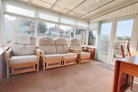 2 bedroom detached bungalow for sale, Burgess Close, Oulton Broad