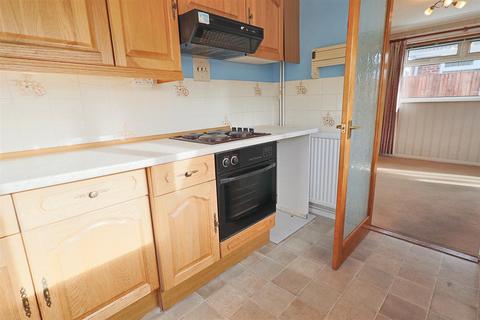6 Burgess Close, Lowestoft, NR32 3BY