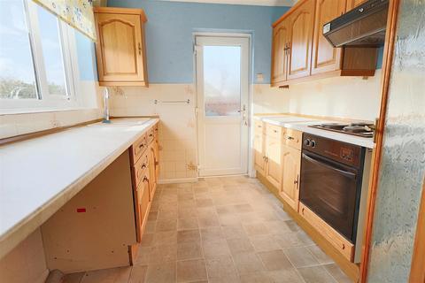 6 Burgess Close, Lowestoft, NR32 3BY