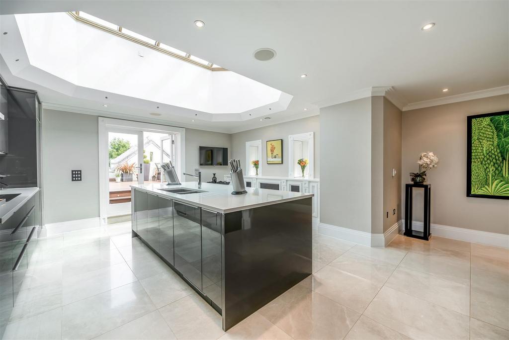 Kitchen/Breakfast Room