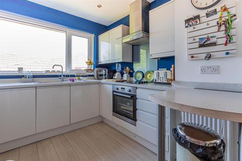 2 bedroom maisonette for sale, Carisbrooke Way, Cardiff CF23