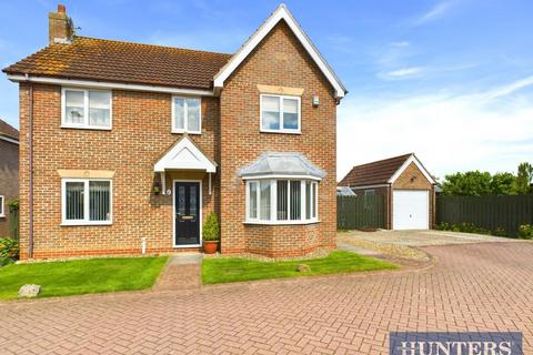 4 bedroom detached house for sale, Coopers Meadow, Hull, HU11 5JZ