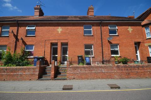 3 bedroom terraced house for sale, Queen Street, Gillingham