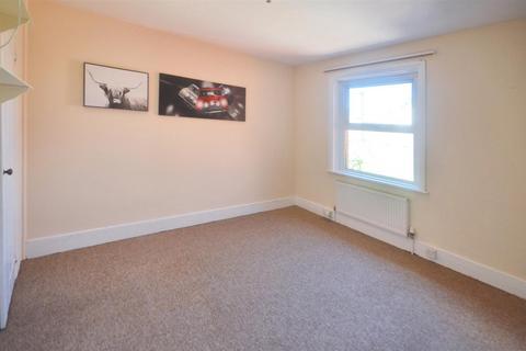 3 bedroom terraced house for sale, Queen Street, Gillingham