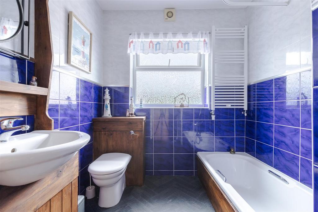 Family bathroom