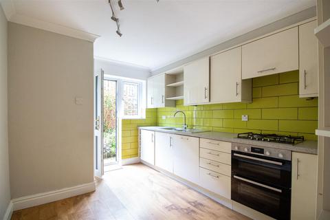 2 bedroom flat for sale, Flat with patio garden in prime location for the station | Anscome House, Great Heathmead