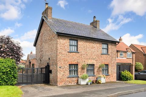 4 bedroom detached house for sale, Long Street, Topcliffe, Thirsk