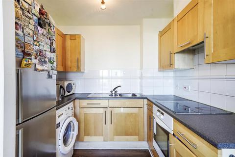 1 bedroom apartment for sale, Fishguard Way, North Woolwich E16