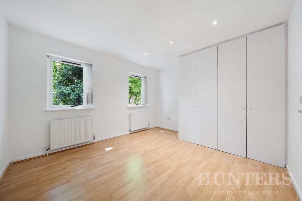 6 Morland Place N15 5 EJ-4.jpg
