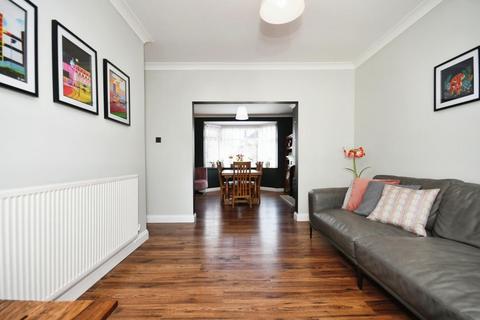 79 Hemper Lane, Sheffield, S8 7FA