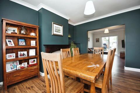 79 Hemper Lane, Sheffield, S8 7FA