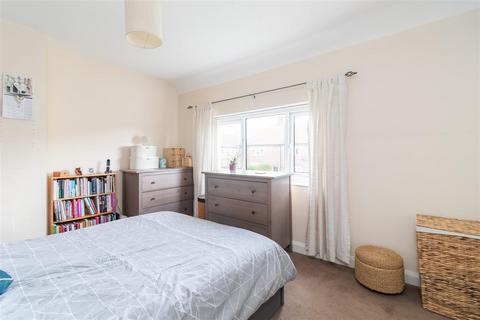 2 bedroom end of terrace house for sale, 19 Eastfield Avenue, Norton, Malton YO17 9JW