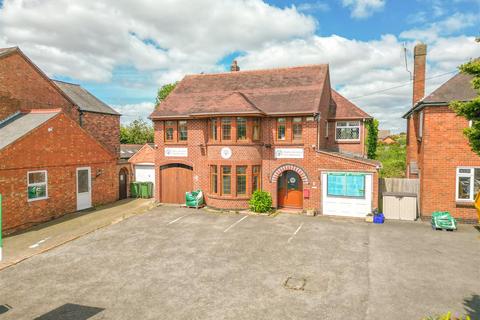 4 bedroom detached house for sale, Coventry Road, Bulkington, Bedworth