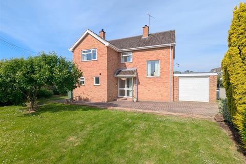 4 bedroom detached house for sale, Boughton, Worcester