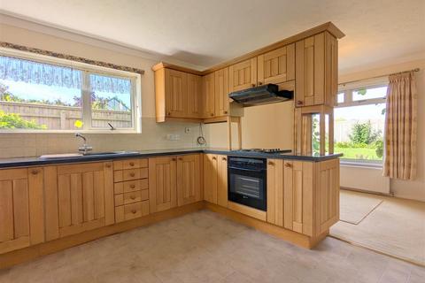 4 bedroom detached house for sale, Boughton, Worcester