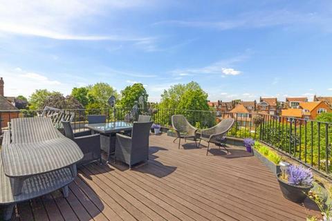 3 bedroom apartment to rent, Fitzjohn's Avenue, Hampstead, NW3