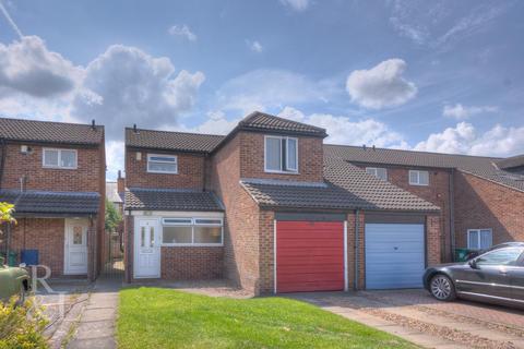 3 bedroom end of terrace house for sale, Bathley Street, Nottingham