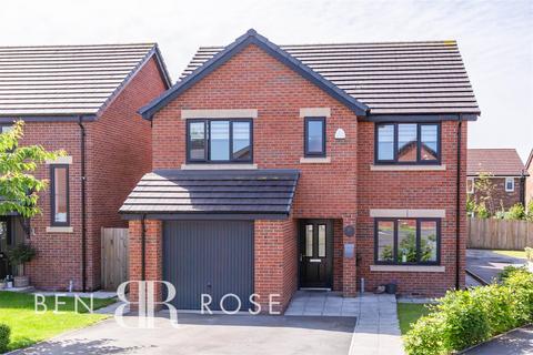 4 bedroom detached house for sale, Sherwood Avenue, Leyland