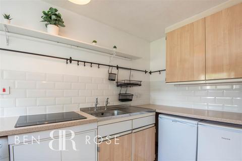 1 bedroom flat for sale, Mendip Road, Clayton-Le-Woods