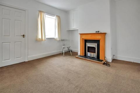 3 bedroom semi-detached house to rent, Waveney Road, Wortley, Leeds