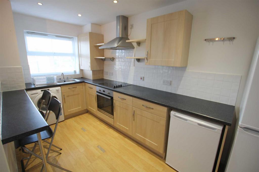 Fitted Kitchen: