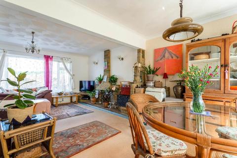 47 Findon Road, Brighton, BN2 5NY
