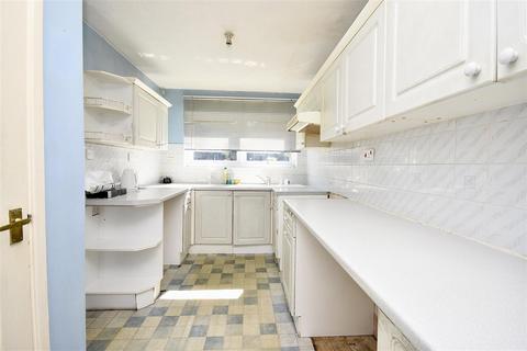 4 bedroom terraced house for sale, St. Andrews Close, Leighton Buzzard, LU7 1DB