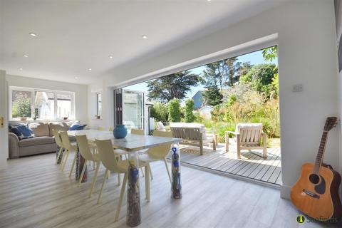 4 bedroom detached house for sale, Beachfield Road, Bembridge