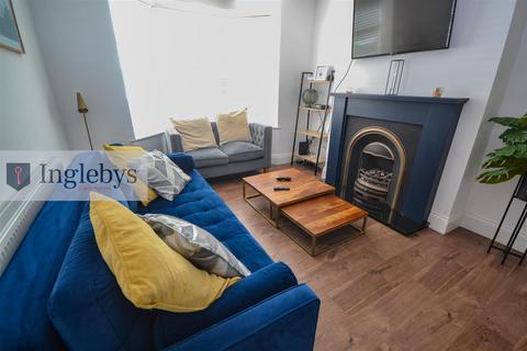 3 bedroom end of terrace house for sale, Upleatham Street, Saltburn-By-The-Sea