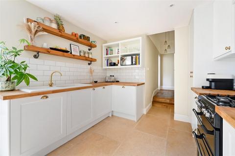 118 Alexandra Road, London, SW19 7JY