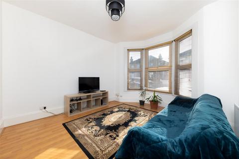 35 Carmichael Road, London, SE25 5LS