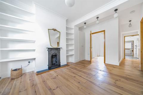 27 Grasmere Road, London, SE25 4RF