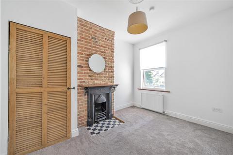 27 Grasmere Road, London, SE25 4RF