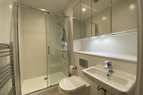 Studio for sale, Albion Place, Hammersmith, W6