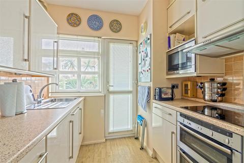 3 bedroom apartment for sale, Brighton Road, Worthing