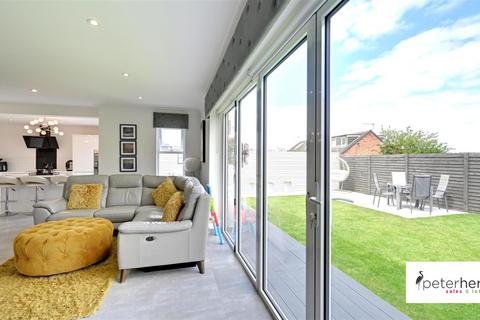 10 Warwick Drive, Sunderland, SR3 3PU