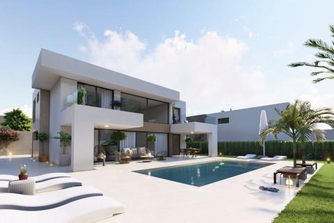 4 bedroom villa, La Duquesa, Malaga, Spain