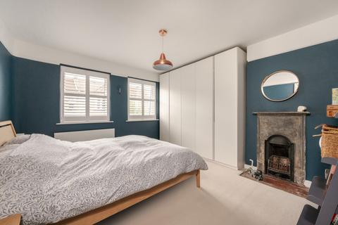 55 Revelon Road, London, SE4 2PN