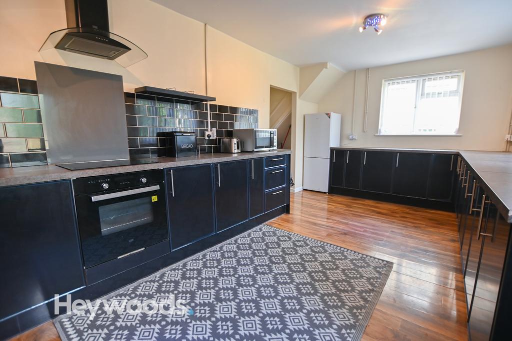 Peebles Road, Silverdale, Newcastle... 3 bed semidetached house for