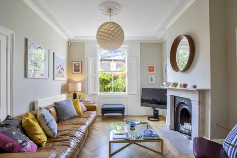 8 Wilton Way, London, E8 3EE