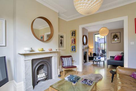 8 Wilton Way, London, E8 3EE