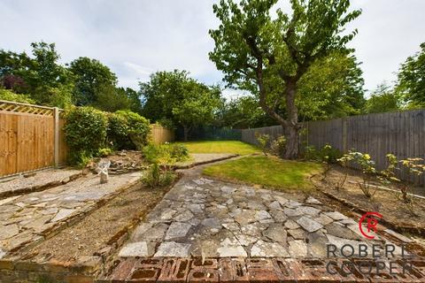 106 North View, Pinner, HA5 1PF